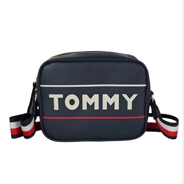 TOMMY HILFIGER TH PATENT CAMERA BAG THB12 Online now